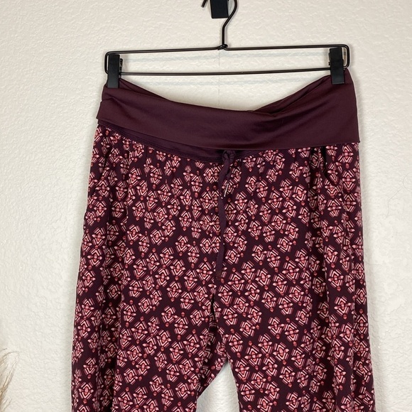 Aerie printed fold down waist joggers - Picture 4 of 7